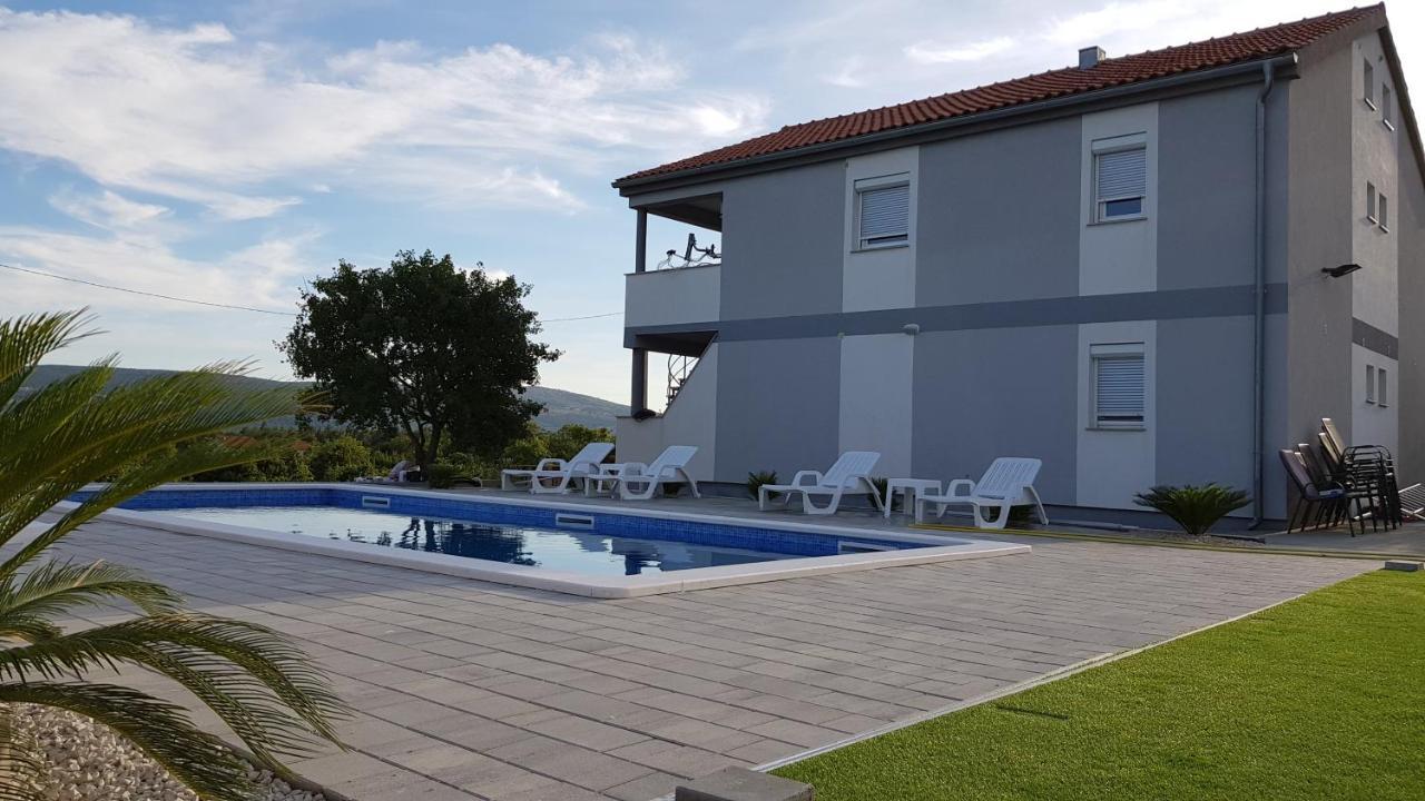 Apartments Zanic With Private Swimming Pool And Sea View Starigrad Paklenica Luaran gambar