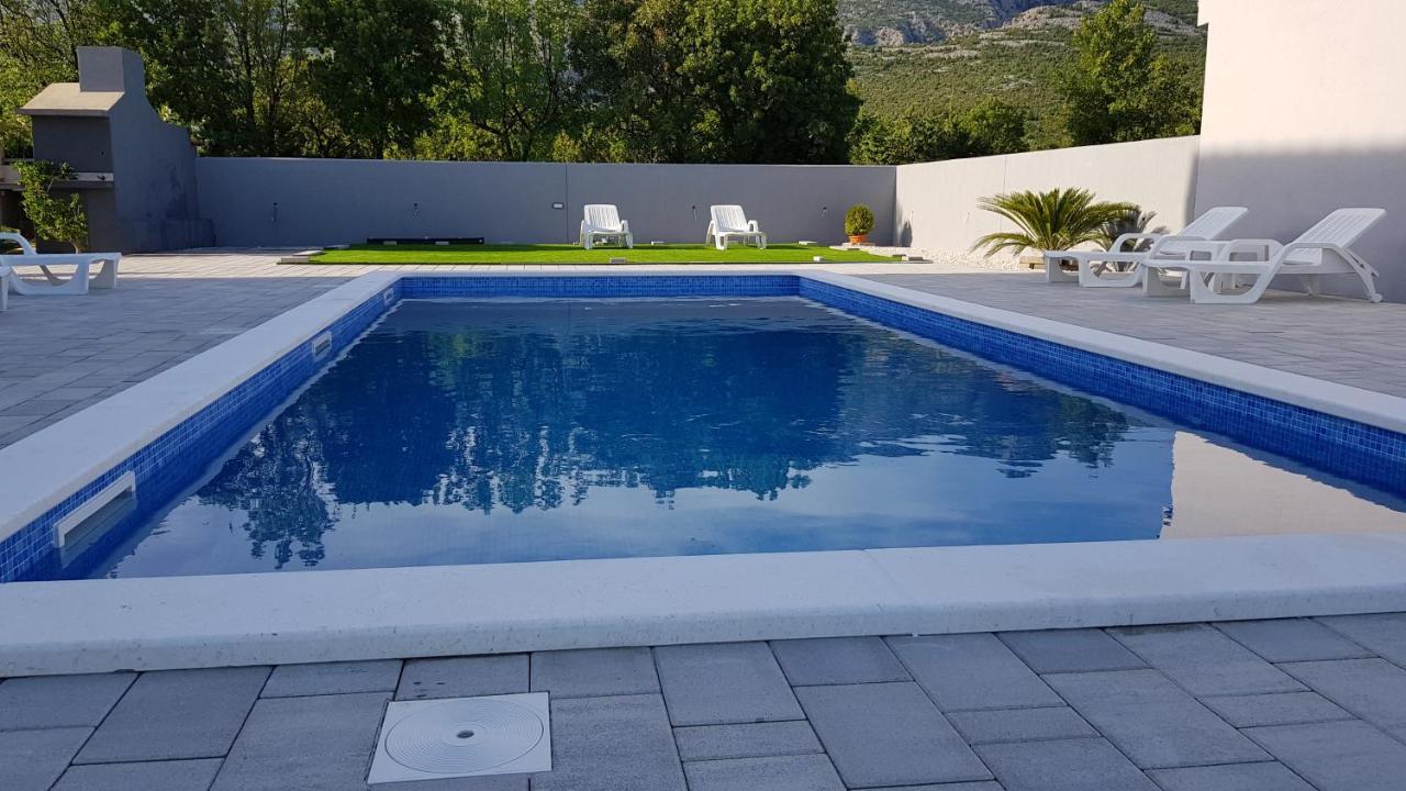 Apartments Zanic With Private Swimming Pool And Sea View Starigrad Paklenica Luaran gambar
