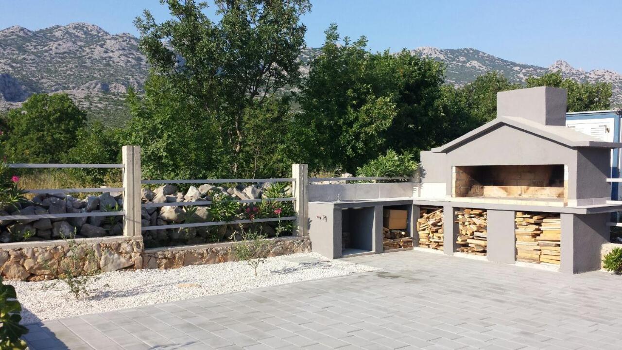 Apartments Zanic With Private Swimming Pool And Sea View Starigrad Paklenica Luaran gambar