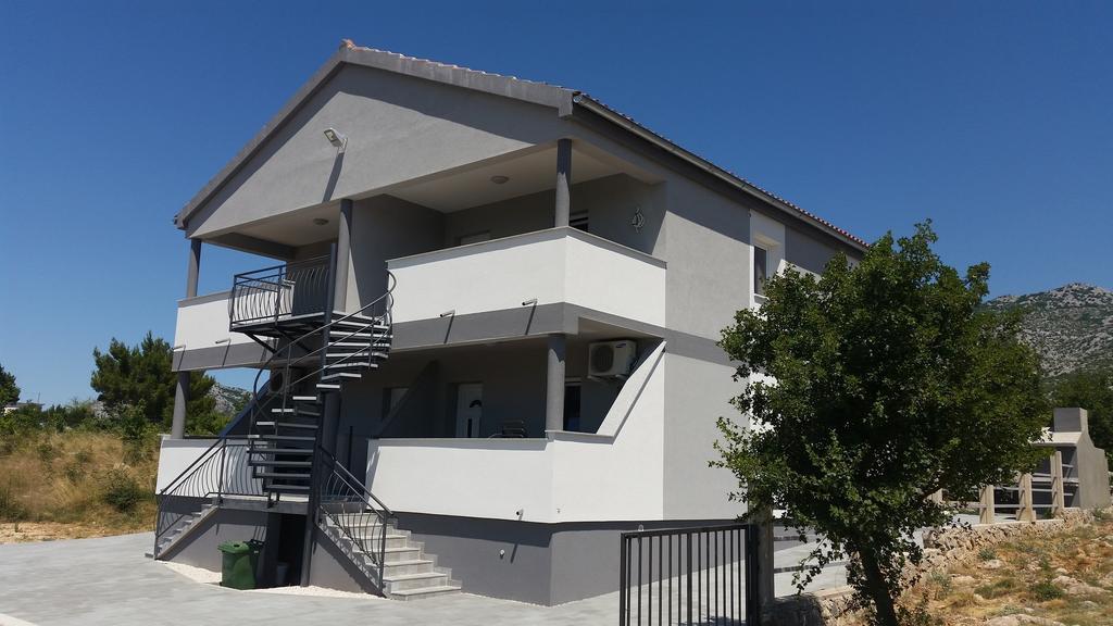 Apartments Zanic With Private Swimming Pool And Sea View Starigrad Paklenica Luaran gambar