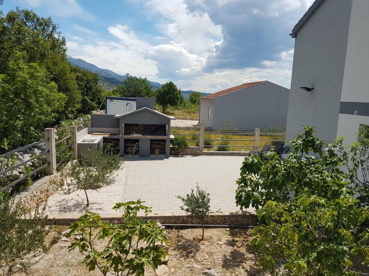 Apartments Zanic With Private Swimming Pool And Sea View Starigrad Paklenica Luaran gambar