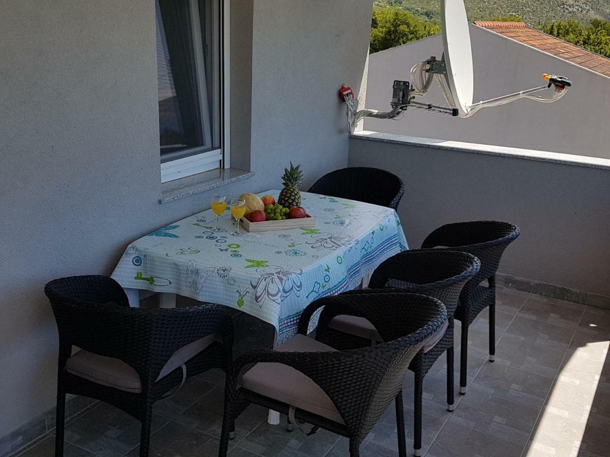 Apartments Zanic With Private Swimming Pool And Sea View Starigrad Paklenica Luaran gambar