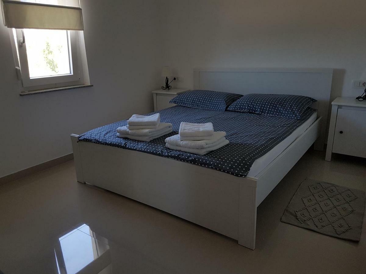 Apartments Zanic With Private Swimming Pool And Sea View Starigrad Paklenica Luaran gambar