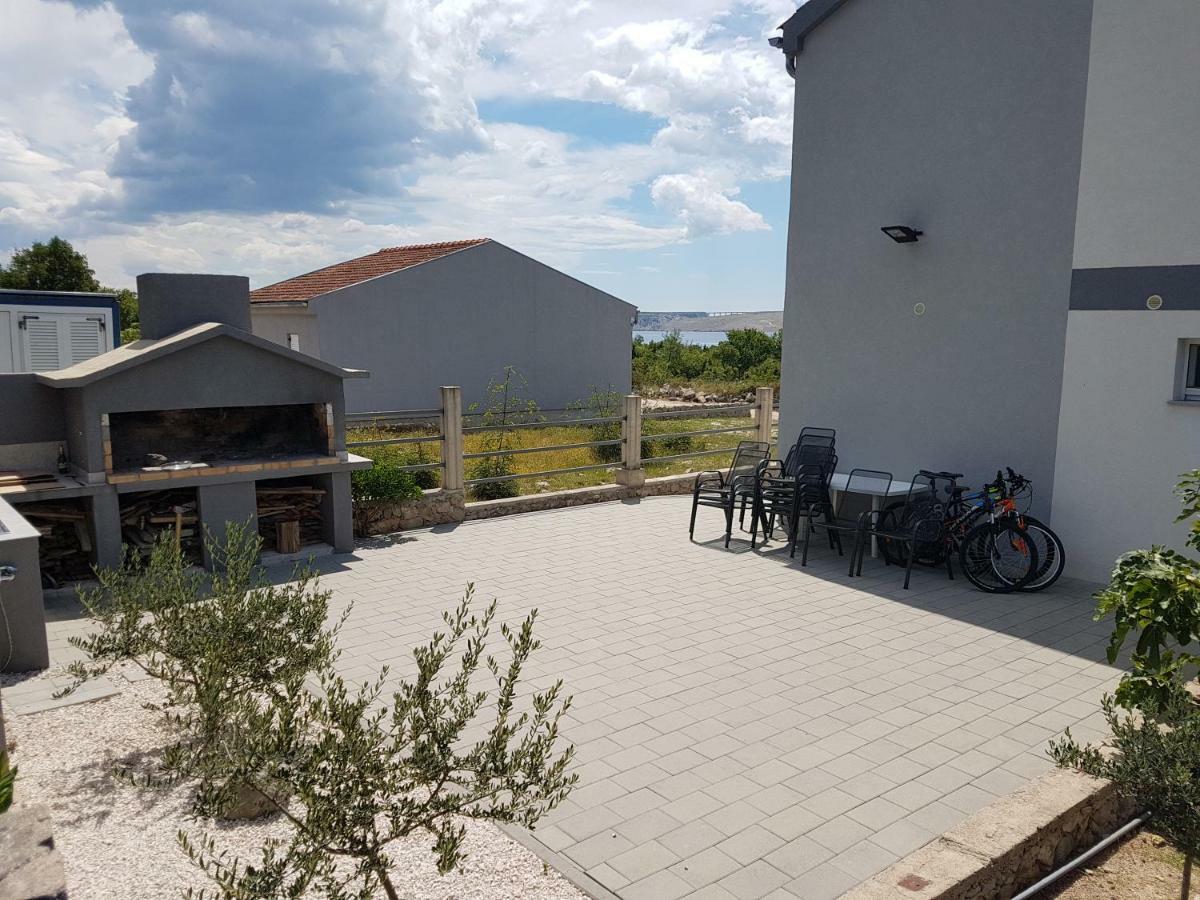 Apartments Zanic With Private Swimming Pool And Sea View Starigrad Paklenica Luaran gambar